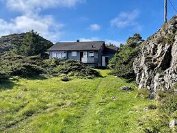 6 Person Holiday Home in Espevaer-by Traum