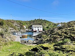 6 Person Holiday Home in Espevaer-by Traum