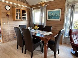 6 Person Holiday Home in Espevaer-by Traum