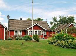 5 Person Holiday Home in Linderod-by Traum