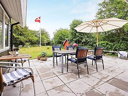 6 Person Holiday Home in Karrebaeksminde-by Traum