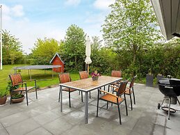 6 Person Holiday Home in Karrebaeksminde-by Traum