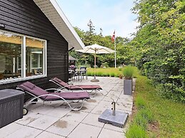6 Person Holiday Home in Karrebaeksminde-by Traum