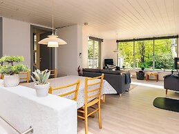 8 Person Holiday Home in Hadsund-by Traum