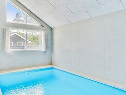 14 Person Holiday Home in Vaeggerlose