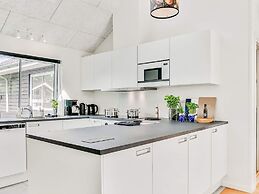 14 Person Holiday Home in Vaeggerlose