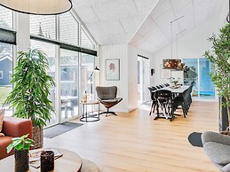 14 Person Holiday Home in Vaeggerlose