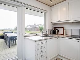 10 Person Holiday Home in Blavand