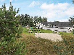 10 Person Holiday Home in Blavand