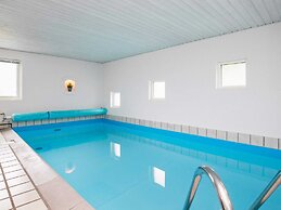 10 Person Holiday Home in Blavand