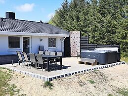 10 Person Holiday Home in Blavand