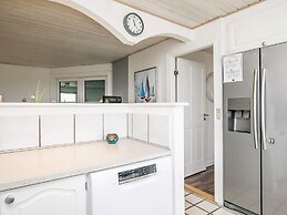 10 Person Holiday Home in Blavand