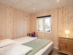 6 Person Holiday Home in Hals