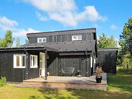 6 Person Holiday Home in Hals