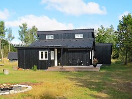 6 Person Holiday Home in Hals