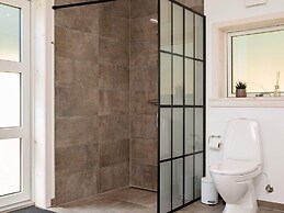 8 Person Holiday Home in Vaeggerlose