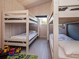 8 Person Holiday Home in Vaeggerlose