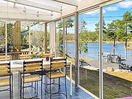 6 Person Holiday Home in Figeholm-by Traum