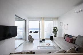 Infinite Blue Luxury Suites