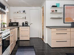 6 Person Holiday Home in Tarm-by Traum