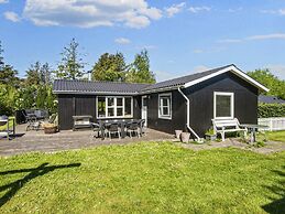 6 Person Holiday Home in Tarm-by Traum