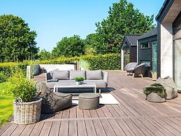 8 Person Holiday Home in Hejls-by Traum