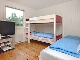 9 Person Holiday Home in Vaeggerlose