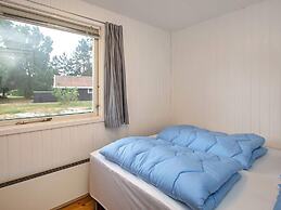 9 Person Holiday Home in Vaeggerlose