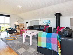 6 Person Holiday Home in Hemmet