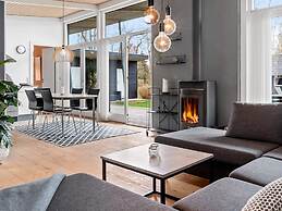 6 Person Holiday Home in Vaeggerlose-by Traum