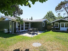 4 Person Holiday Home in Store Fuglede