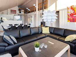 6 Person Holiday Home in Vaeggerlose