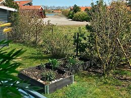 6 Person Holiday Home in Vaeggerlose