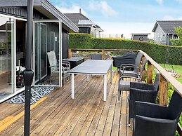 6 Person Holiday Home in Hejls