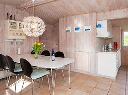 6 Person Holiday Home in Hejls