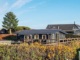 6 Person Holiday Home in Hejls