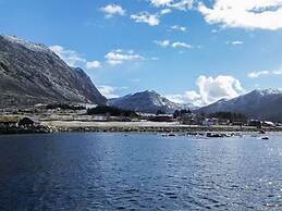 5 Person Holiday Home in Svelgen-by Traum