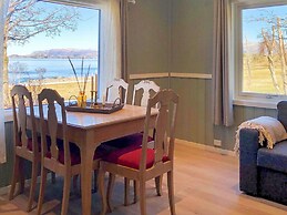 5 Person Holiday Home in Svelgen-by Traum