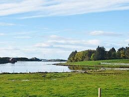 6 Person Holiday Home in Bud-by Traum