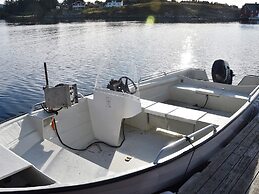 6 Person Holiday Home in Bud-by Traum