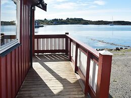 6 Person Holiday Home in Bud-by Traum