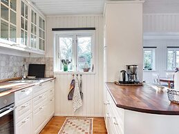 6 Person Holiday Home in Skibby