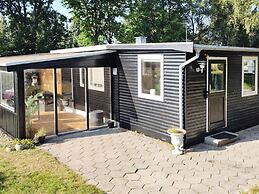 4 Person Holiday Home in Allingabro-by Traum