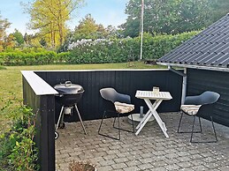 5 Person Holiday Home in Farvang
