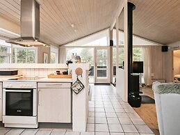 8 Person Holiday Home in Blavand