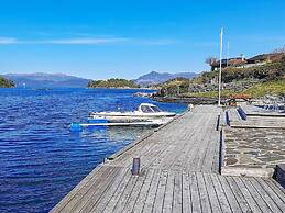 7 Person Holiday Home in Sjernaroy