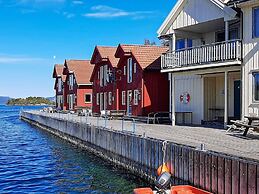 7 Person Holiday Home in Sjernaroy