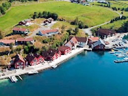 7 Person Holiday Home in Sjernaroy