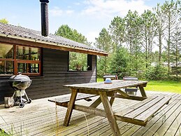 6 Person Holiday Home in Jerup-by Traum