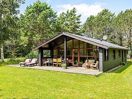 6 Person Holiday Home in Jerup-by Traum